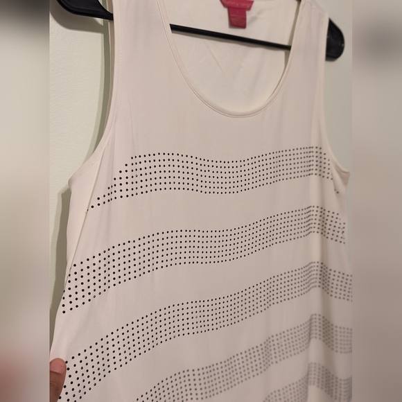 Embelished sleeveless Top - Picture 5 of 5